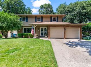 155 Exmore Dr, Springfield, IL 62704