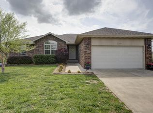 3308 S Leawood Ave, Springfield, MO 65807