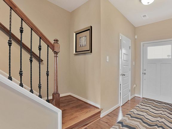 01 Shelton_Foyer