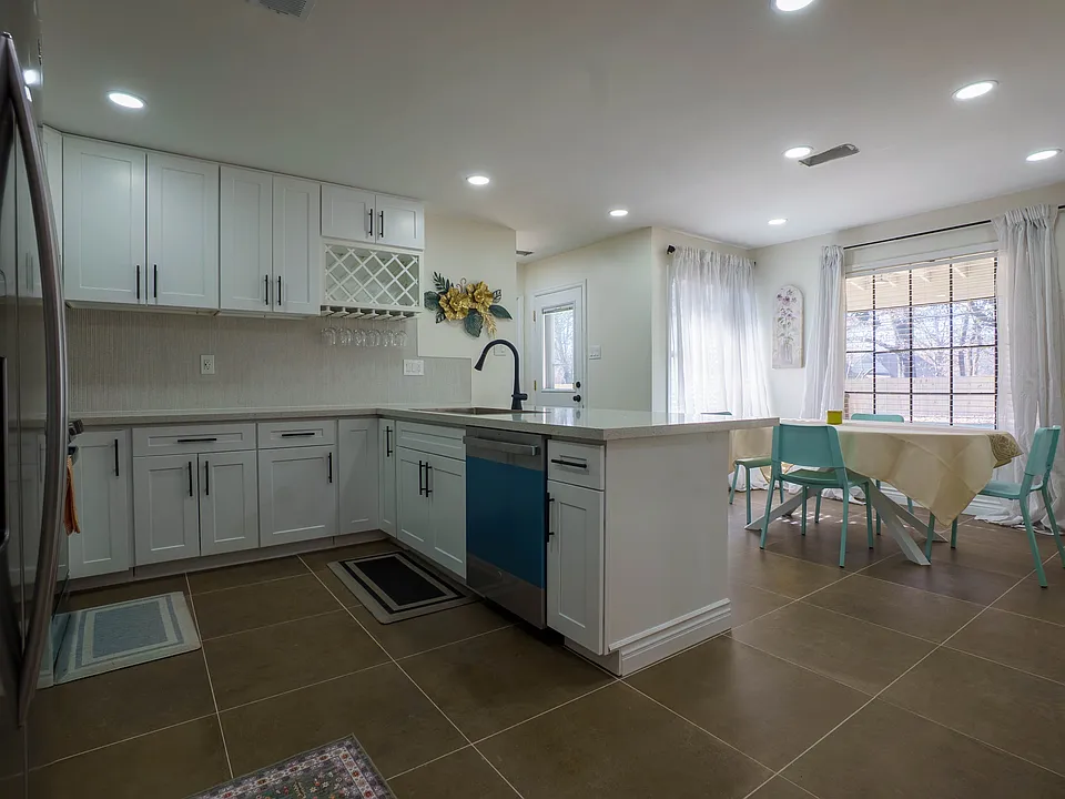 93 S Sanga Rd