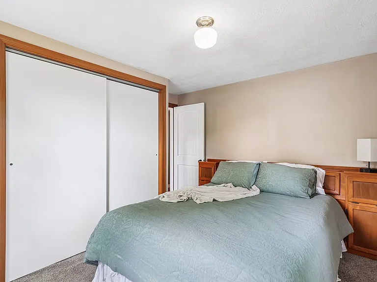 686 Portage Lakes Dr — Photo 33
