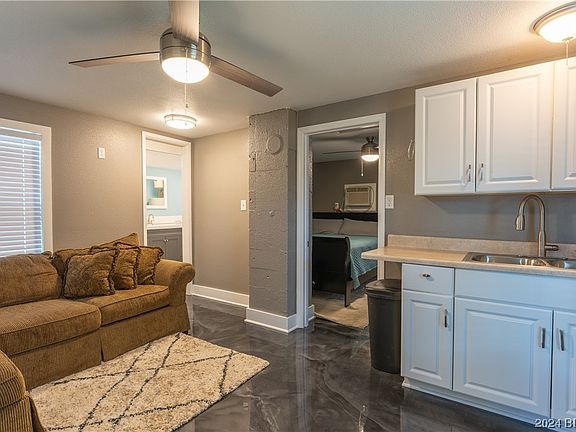 2nd image of 215 Greenleaf Dr