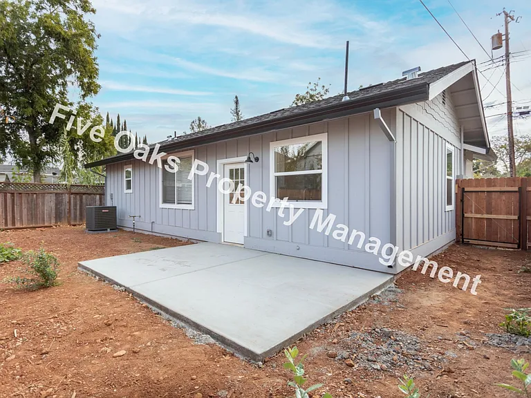 811 1/2 Natoma St — Photo 20