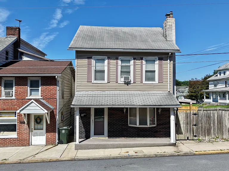 104 Washington St — Photo 26