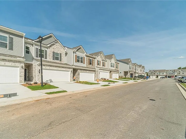 58 Jacobs Farm Ln — Photo 37