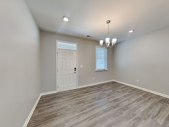5th image of 4018 Penwood Pl