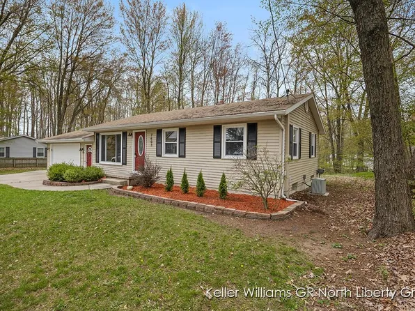 7603 8th St, Stanwood, MI 49346