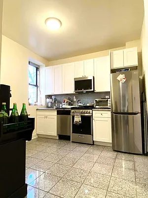 Rented by Compass | media 14