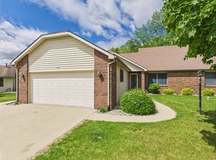 1205 Lakewood Hills Dr, Warsaw, IN