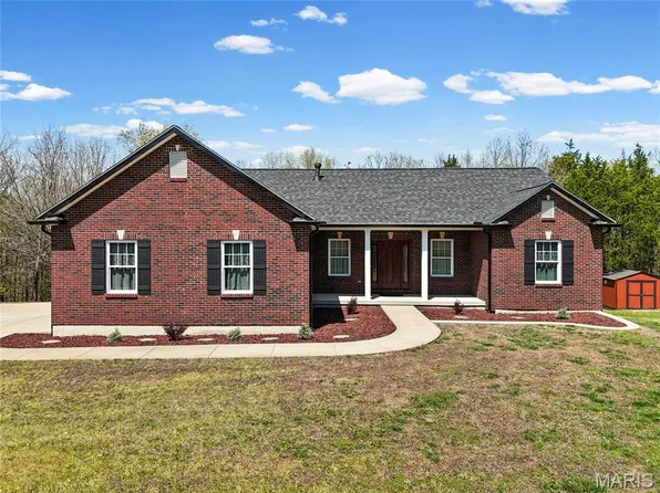 3085 Flucom Rd, De Soto, MO 63020