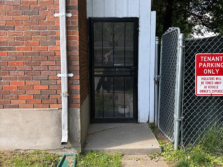 1717 Chester Rd #5 — Photo 9