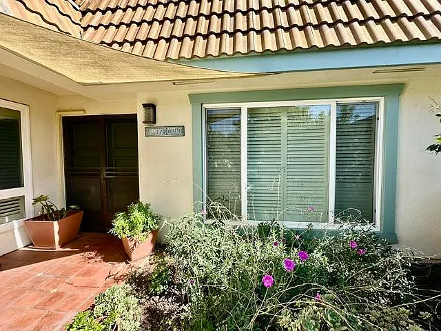 2 bed, 2.0 bath, 1298 sqft, $5,200 — Photo 4