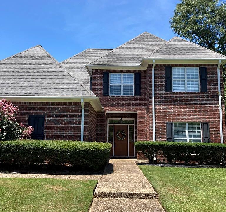 1st image of 102 Carlton Place Dr