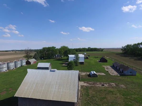 4545 Dove Ave, Ireton, IA 51027