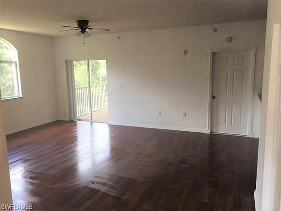 3rd image of 6361 Aragon Way APT 201