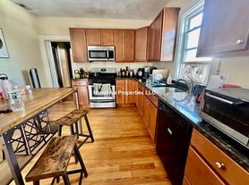 32 George St, Medford, MA