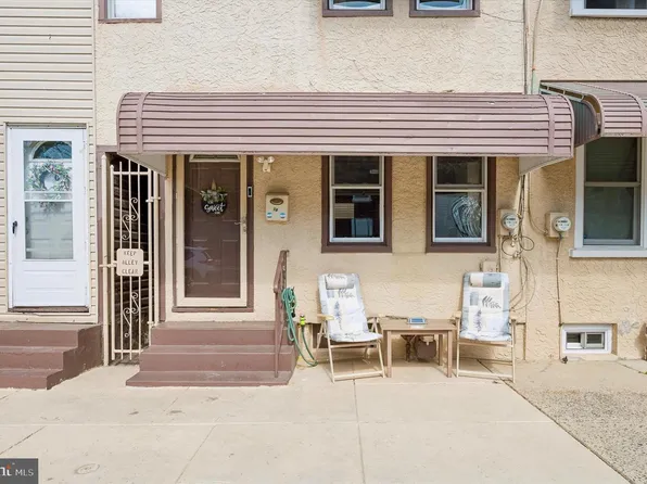 18 W 3rd St, Marcus Hook, PA 19061