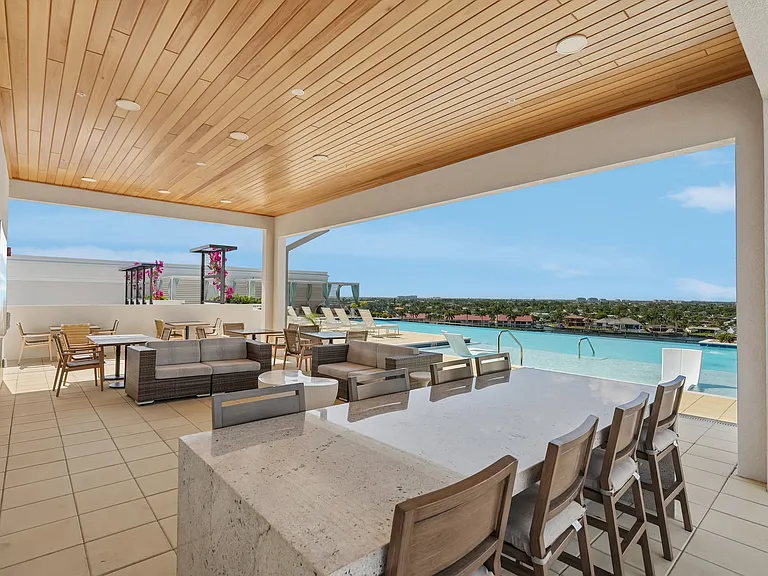 Bimini Square Apartments — Photo 23