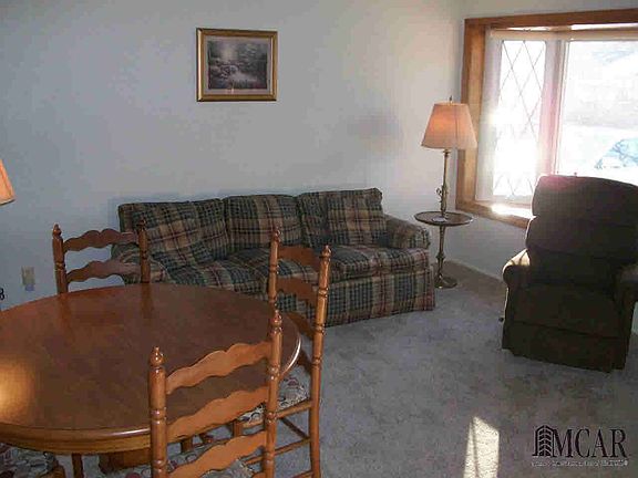 4th image of 7060 Middlebury Dr