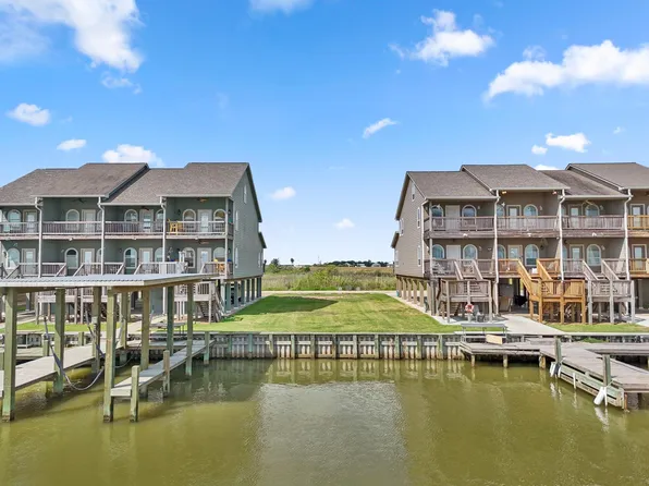 163 Boat Slip Rd, Matagorda, TX 77457