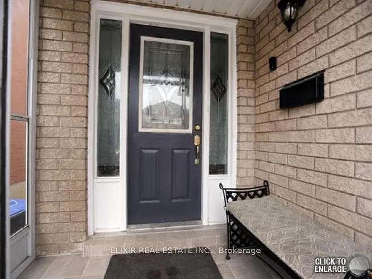 4 Lonestar Cres — Photo 3