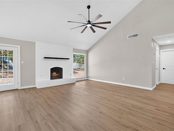 5th image of 11202 Balcones Woods Cv