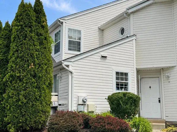 38 Banbury Ct #2208A, Southampton, PA 18966