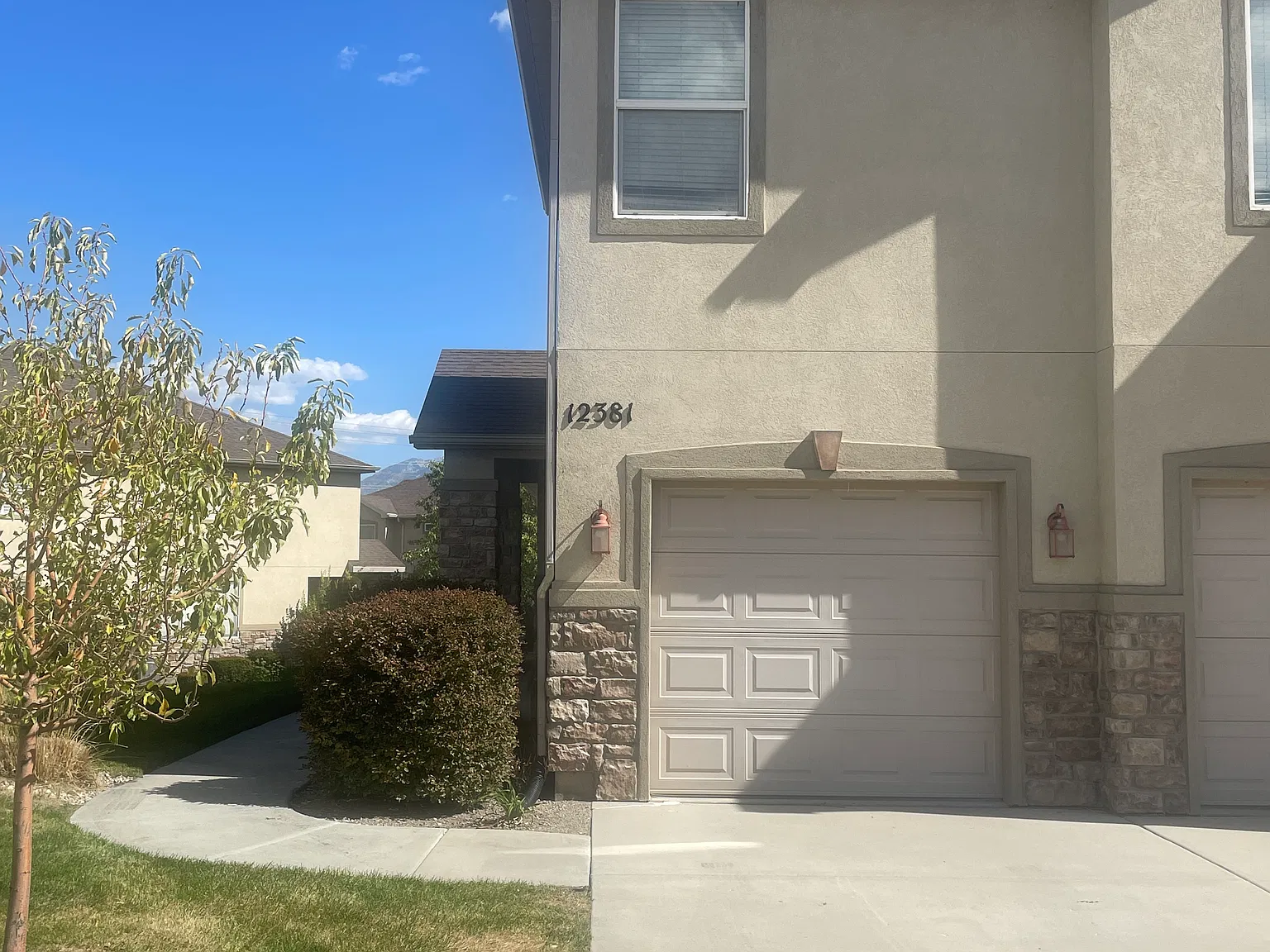 2 bed, 870 sqft, $1,800 — Photo 4