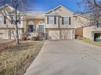 1232 NW Ashley Ln, Grain Valley, MO, 64029
