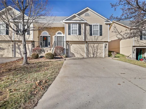 1232 NW Ashley Ln, Grain Valley, MO 64029