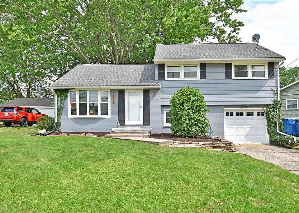 1st image of 4083 Jeanette Dr SE
