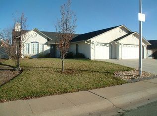 3895 Meadow Oak Way, Redding, CA 96002