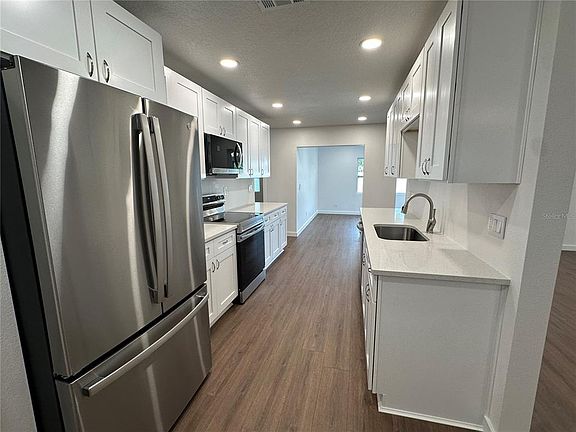 4th image of 109 FLORIDA PARK DRIVE