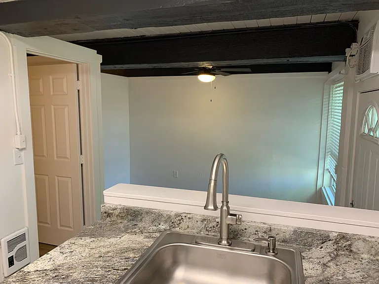 1411 E Sherman Ave #2 — Photo 4