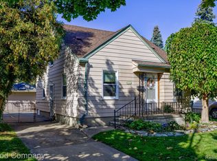 2934 Monroe St, Dearborn, MI 48124