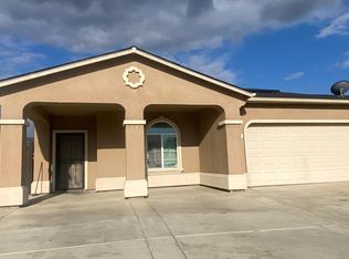 260 N 3rd St, Orange Cove, CA 93646