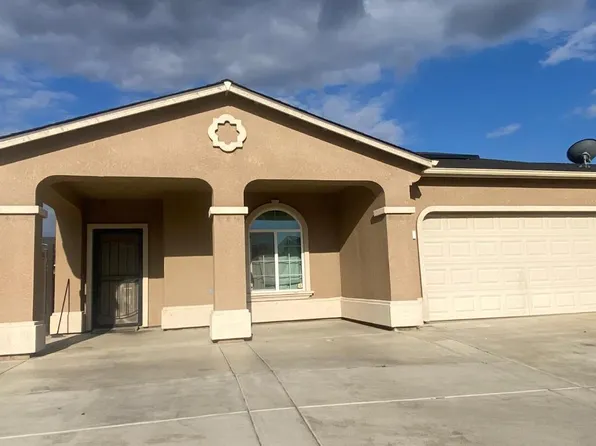 260 N 3rd St, Orange Cove, CA 93646