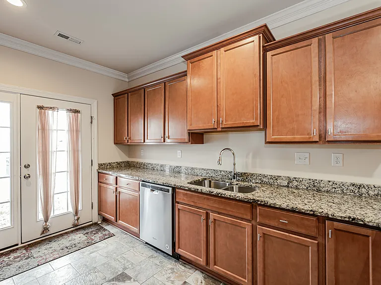 7380 Pebble Lake Dr — Photo 12