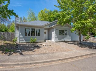 147 Blue Heron Ln, Ashland, OR 97520