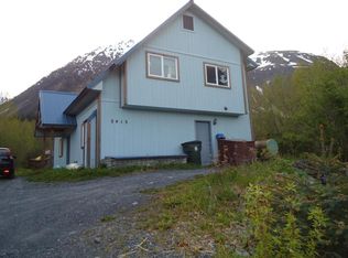 2413 Oak St, Seward, AK 99664
