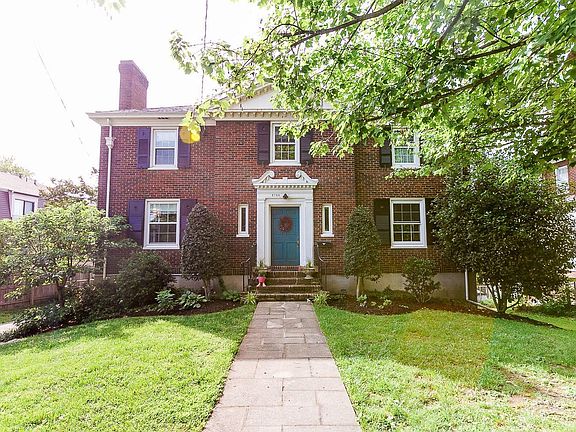 3rd image of 3766 Fort Ave