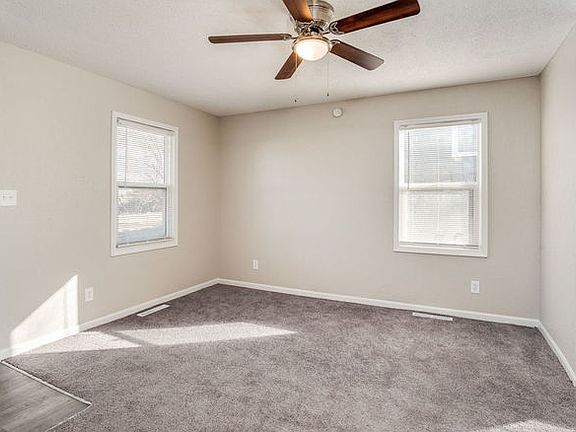 4th image of 5629 E 39th Ter