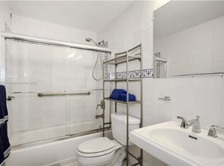 701 Three Islands Blvd APT 107, Hallandale, FL 33009