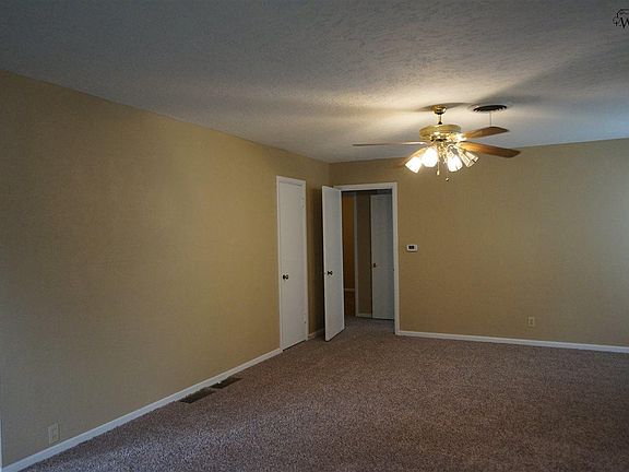 2nd image of 1526 Hursh Ave