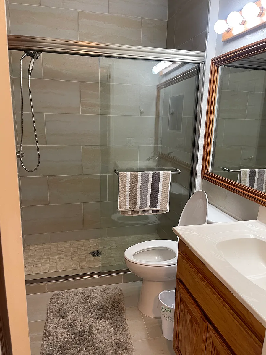 Building Photo - 9950 Topanga Canyon Blvd #33