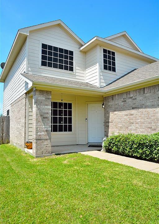 1st image of 10918 Kelly Hill Ct