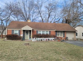 2312 W 78th St, Prairie Village, KS 66208
