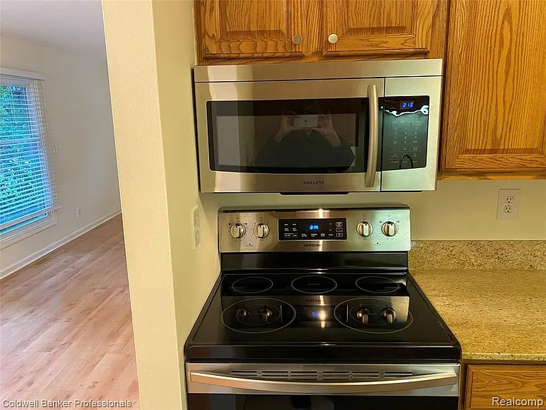 885 N Old Woodward Ave #15 — Photo 10