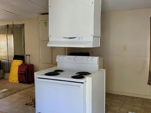 5th image of 7005 Greenbrier Village Dr #78