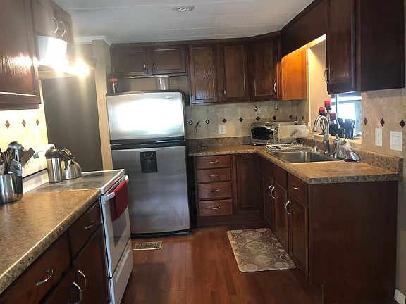 3rd image of 12727 Buckeye Dr
